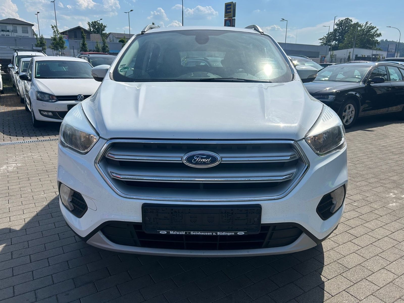Ford Kuga - 1