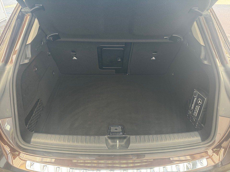 Fahrzeugabbildung Mercedes-Benz GLA 250 Urban AT