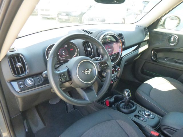 Fahrzeugabbildung MINI COOPER Countryman >AUT/KAM/NAVI/SHZ<