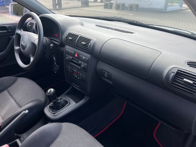 Fahrzeugabbildung Audi A3 1.6 Auto Ambition