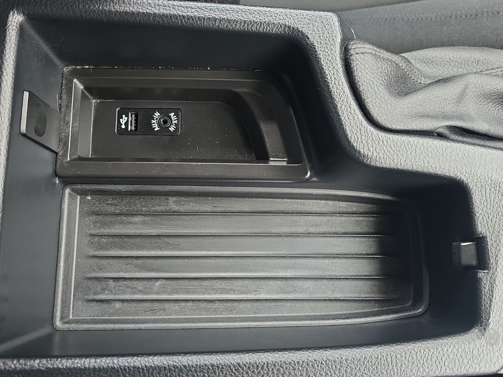 Fahrzeugabbildung BMW 318d Touring Sport Line Navi PDC Elktr.Heckklapp