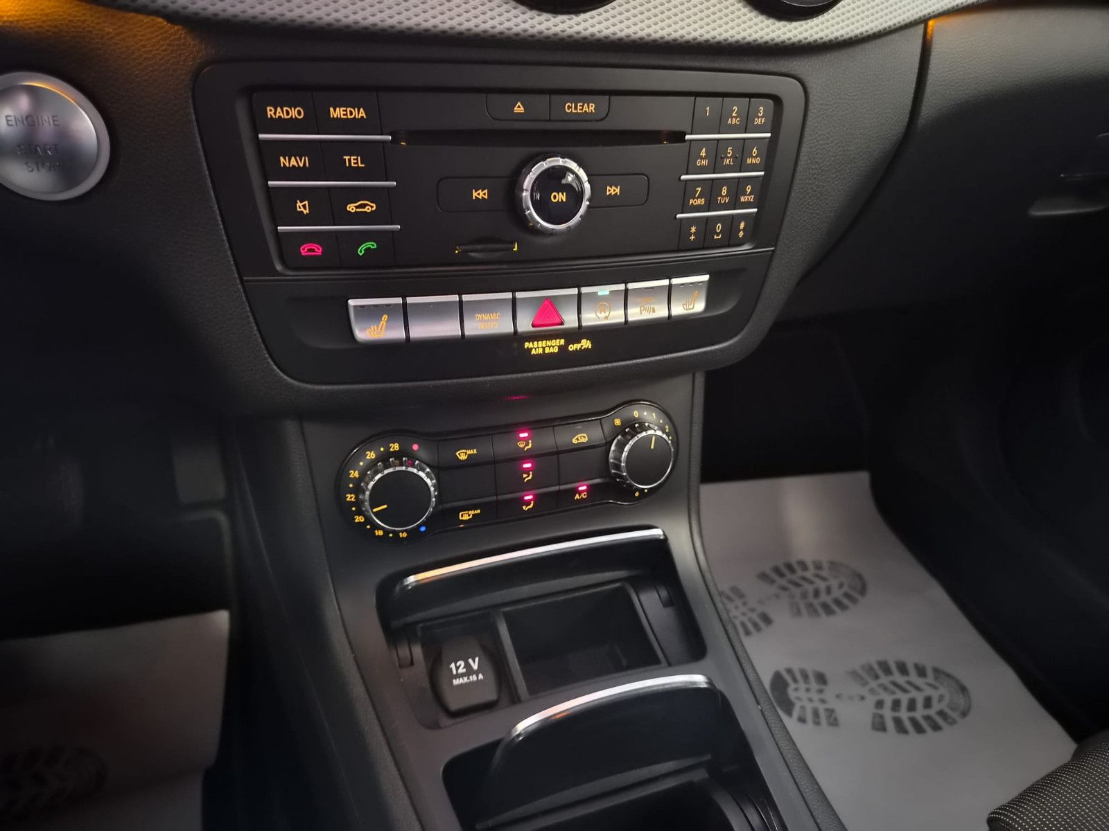Fahrzeugabbildung Mercedes-Benz B 200 Urban Style Edition/LED/NAVI/SCHECKHEFT