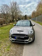 MINI Mini Cabrio 2,0 SD - MINI MINI mit Diesel-Antrieb: Cabrio