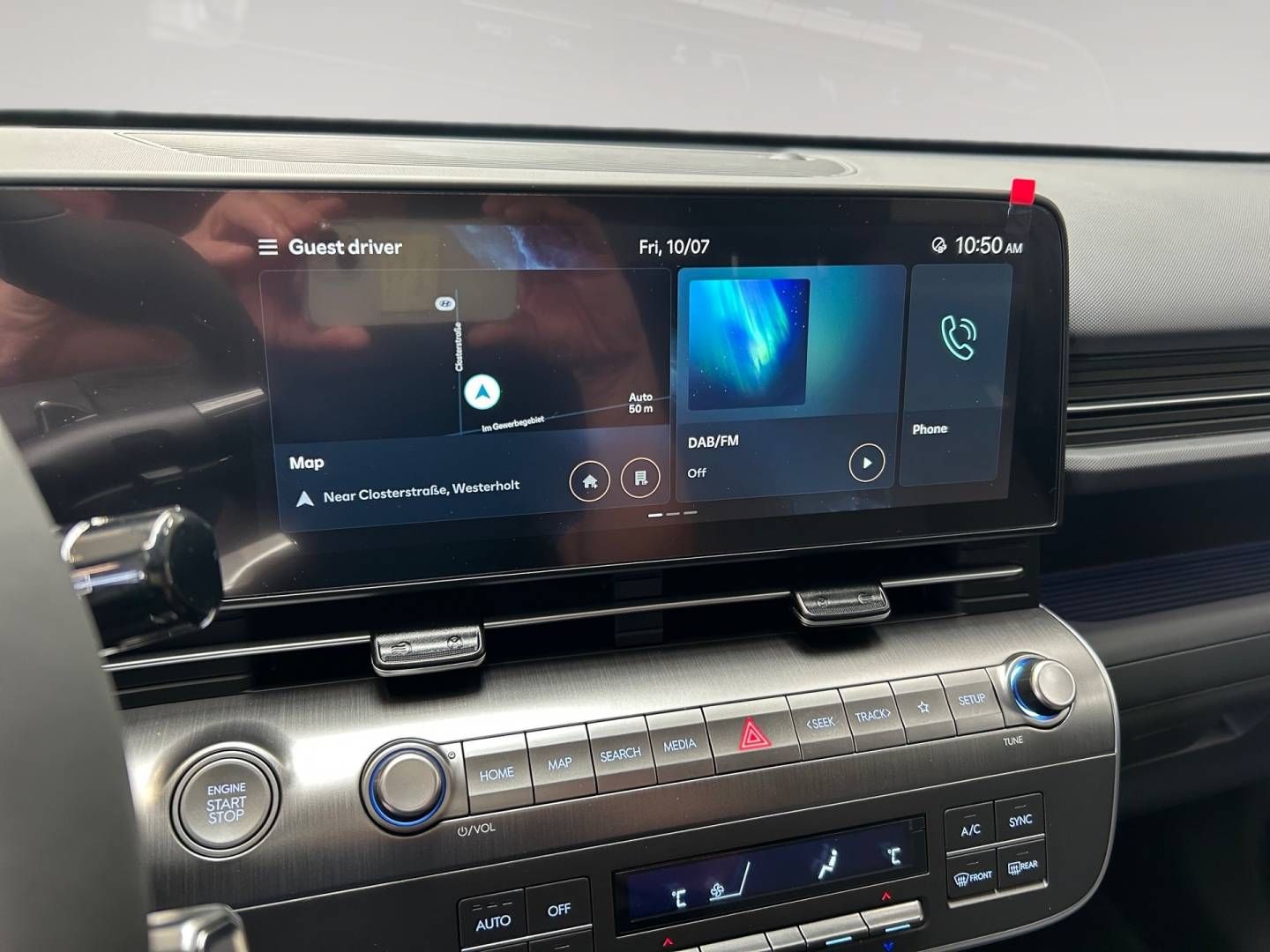 Fahrzeugabbildung Hyundai KONA 1.6 T-GDI (180 PS) DCT Prime Bose GSD Tages