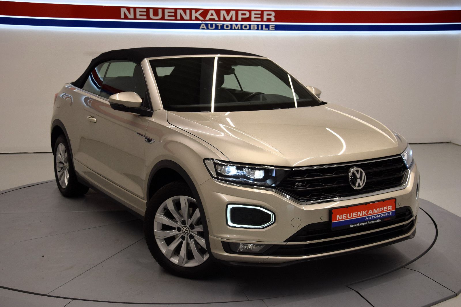 Fahrzeugabbildung Volkswagen T-Roc Cabrio R-Line LED ACC Navi beats Ambi Kame