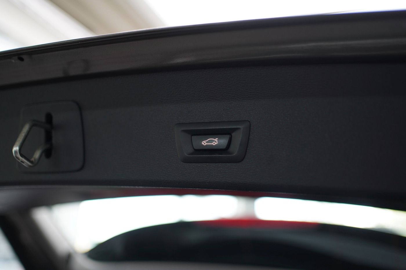 Fahrzeugabbildung BMW X1 18i Sport Line +AHK+Sportsitze+Parkassistent+