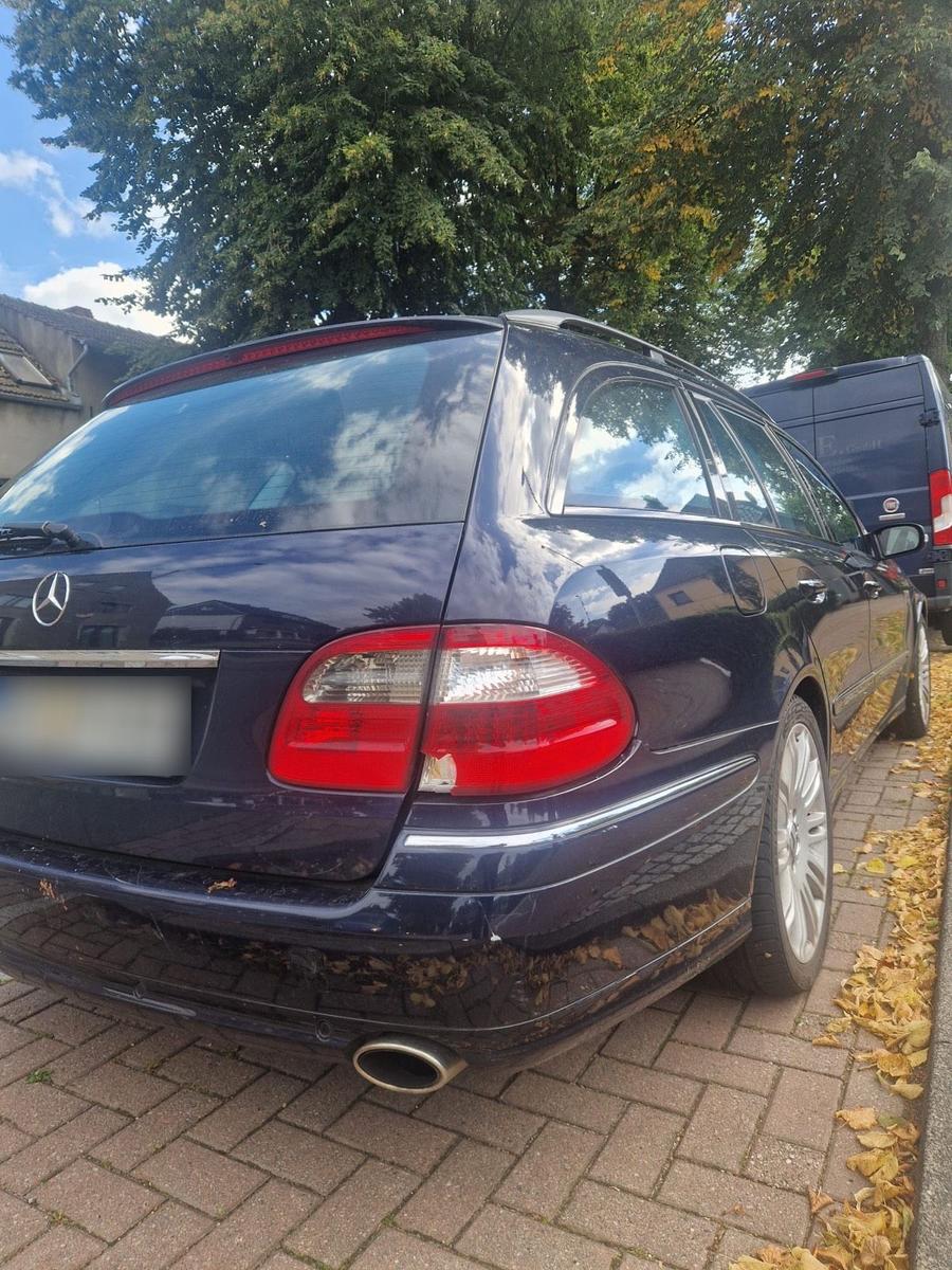 Mercedes-Benz E280 2005 — engine 231 HP (170kW)