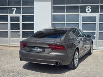 Audi A7 - 8