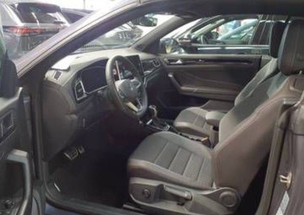 Fahrzeugabbildung Volkswagen T-Roc Cabriolet R-Line 1.5 TSI DSG LED+AHK+NAVI