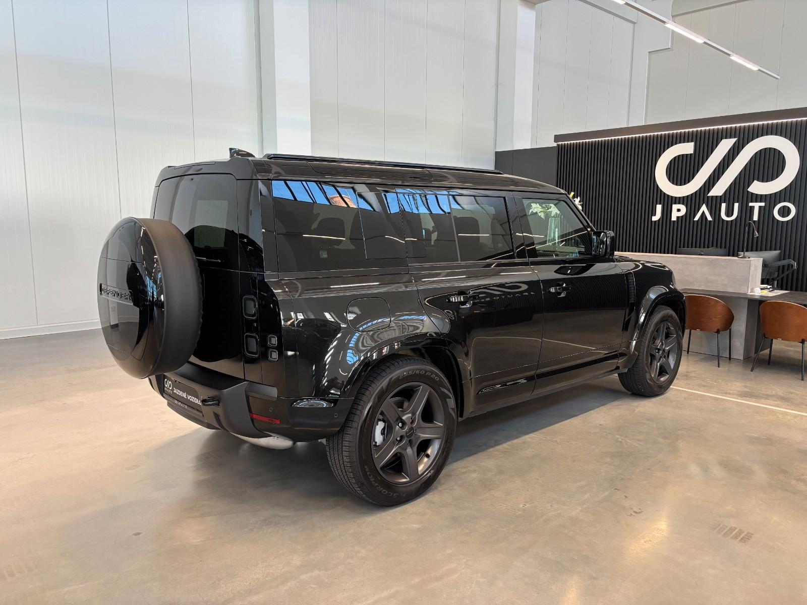 Land Rover Defender 110 X-Dynamic SE