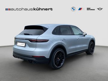 Porsche Cayenne - 6
