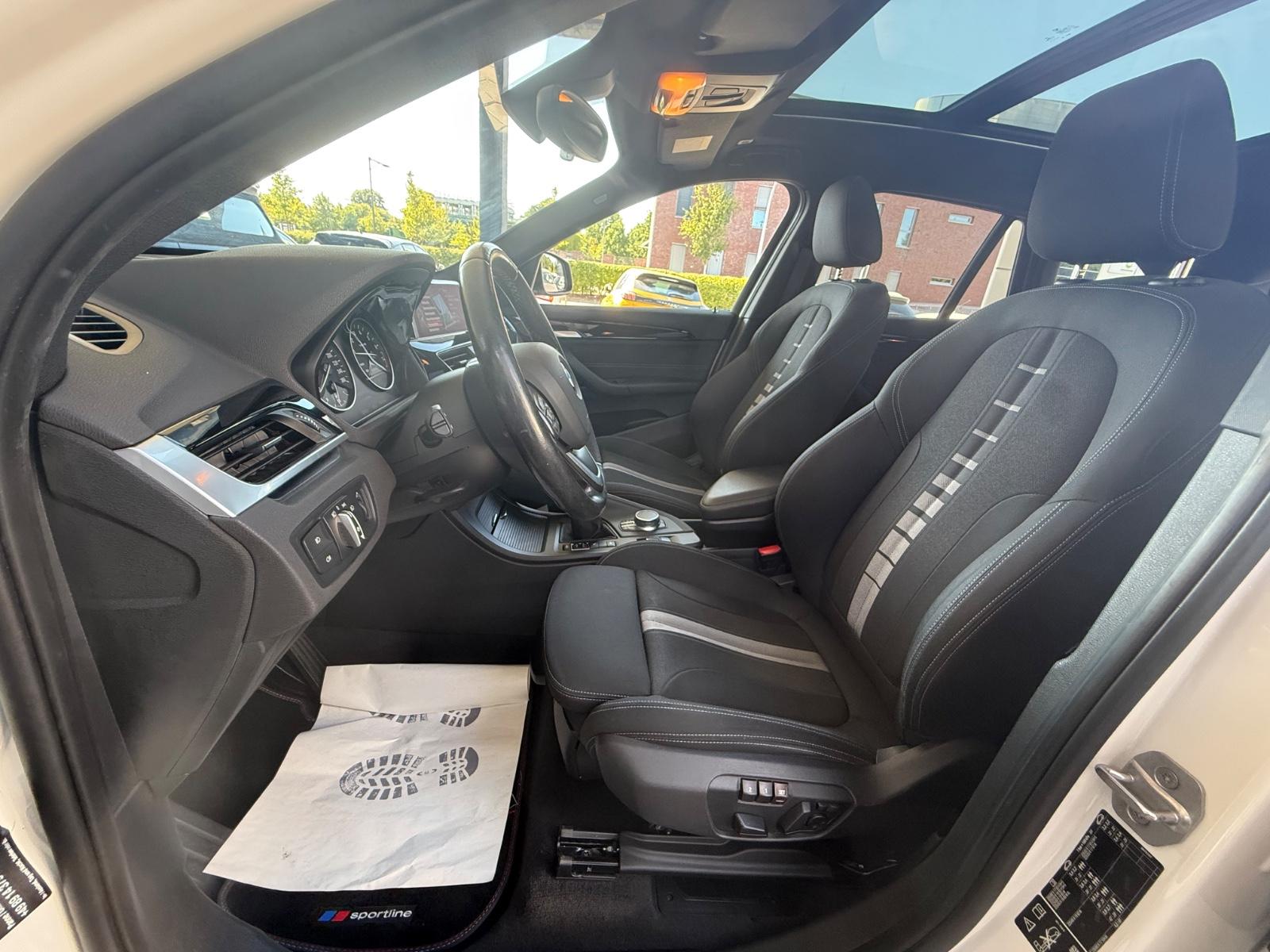 BMW X1 xDrive 20i Panorama / Head up / Kamera