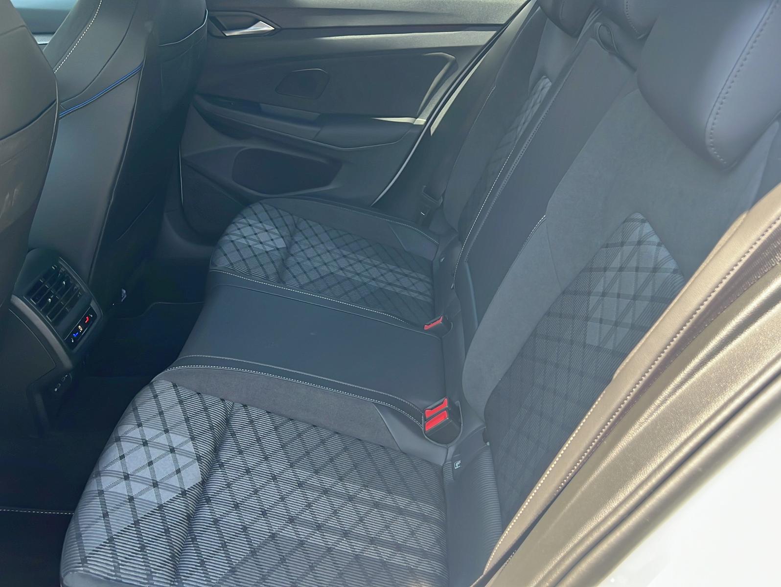 Volkswagen Golf 2.0 TDI DSG R-Line*Pano*Harman Kardon*KeyGo, миниатюра 4