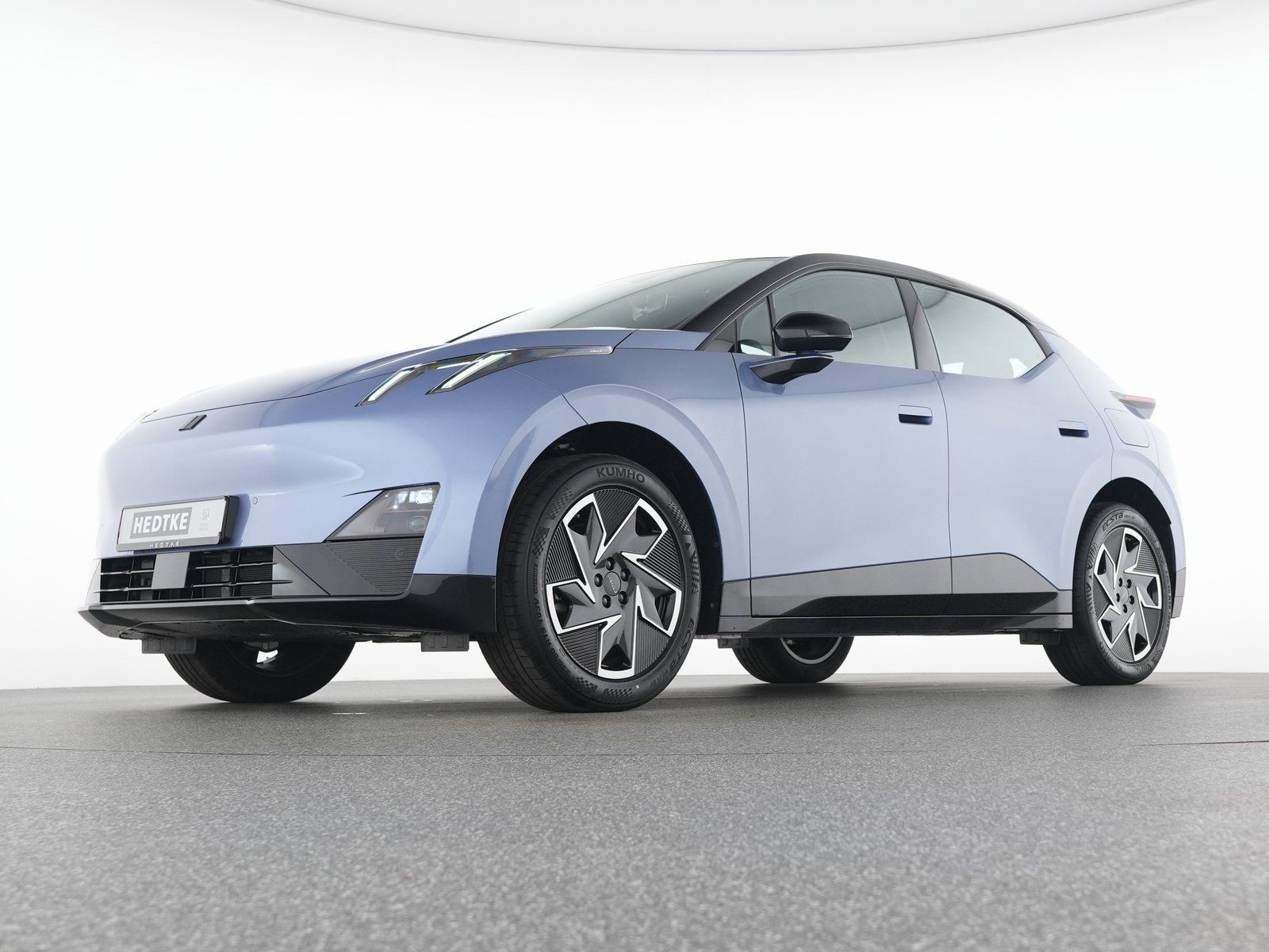 Lynk & Co 02