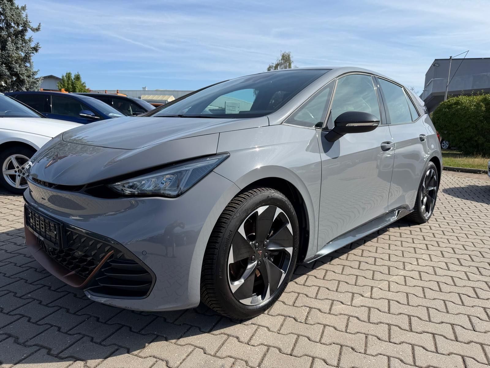 Cupra Born 170 kW Navi Kamera ACC SHZ PDC PILOT M