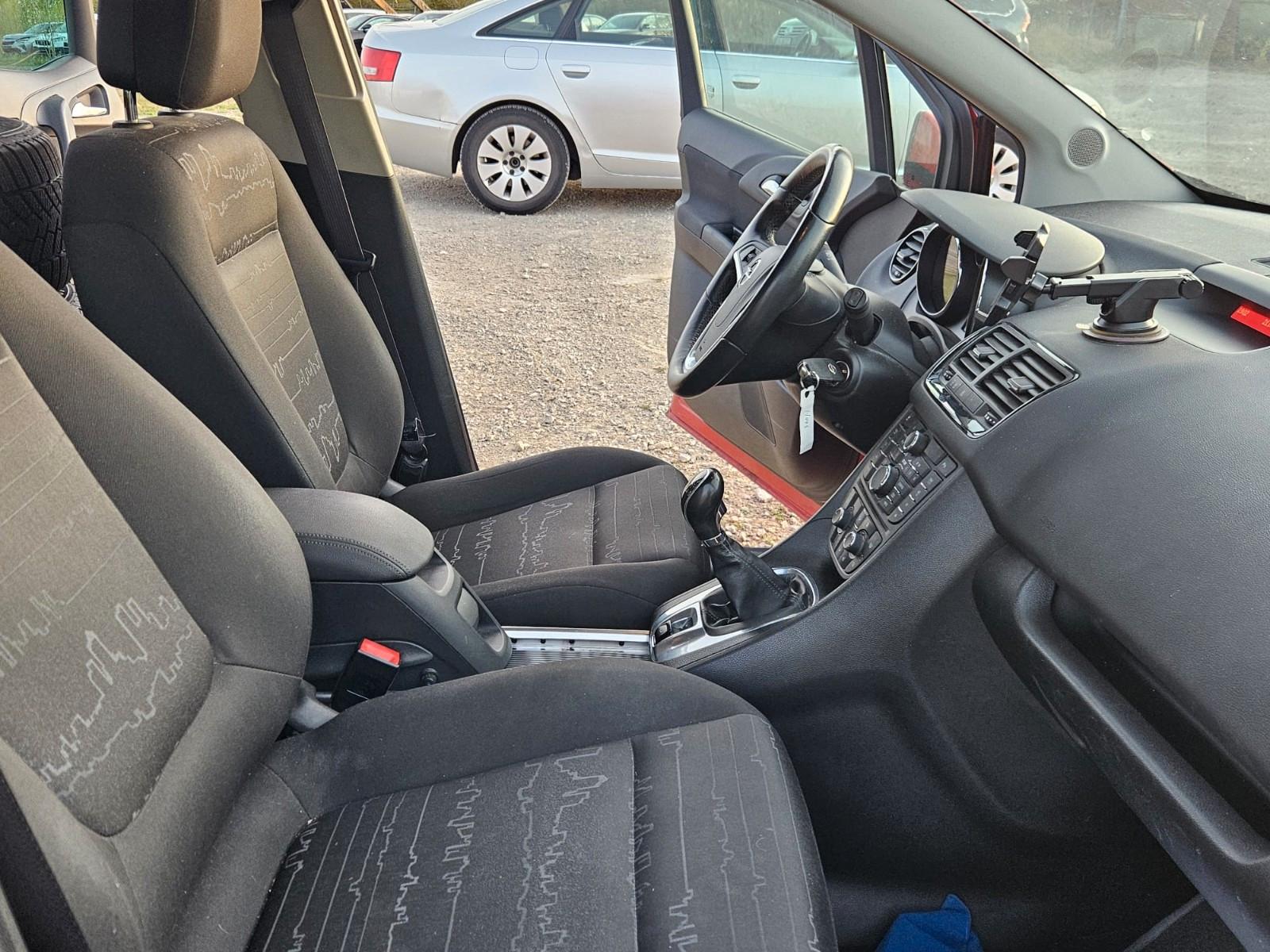Opel Meriva 2011 — двигун 1.686 cm³, 110 HP (81kW)