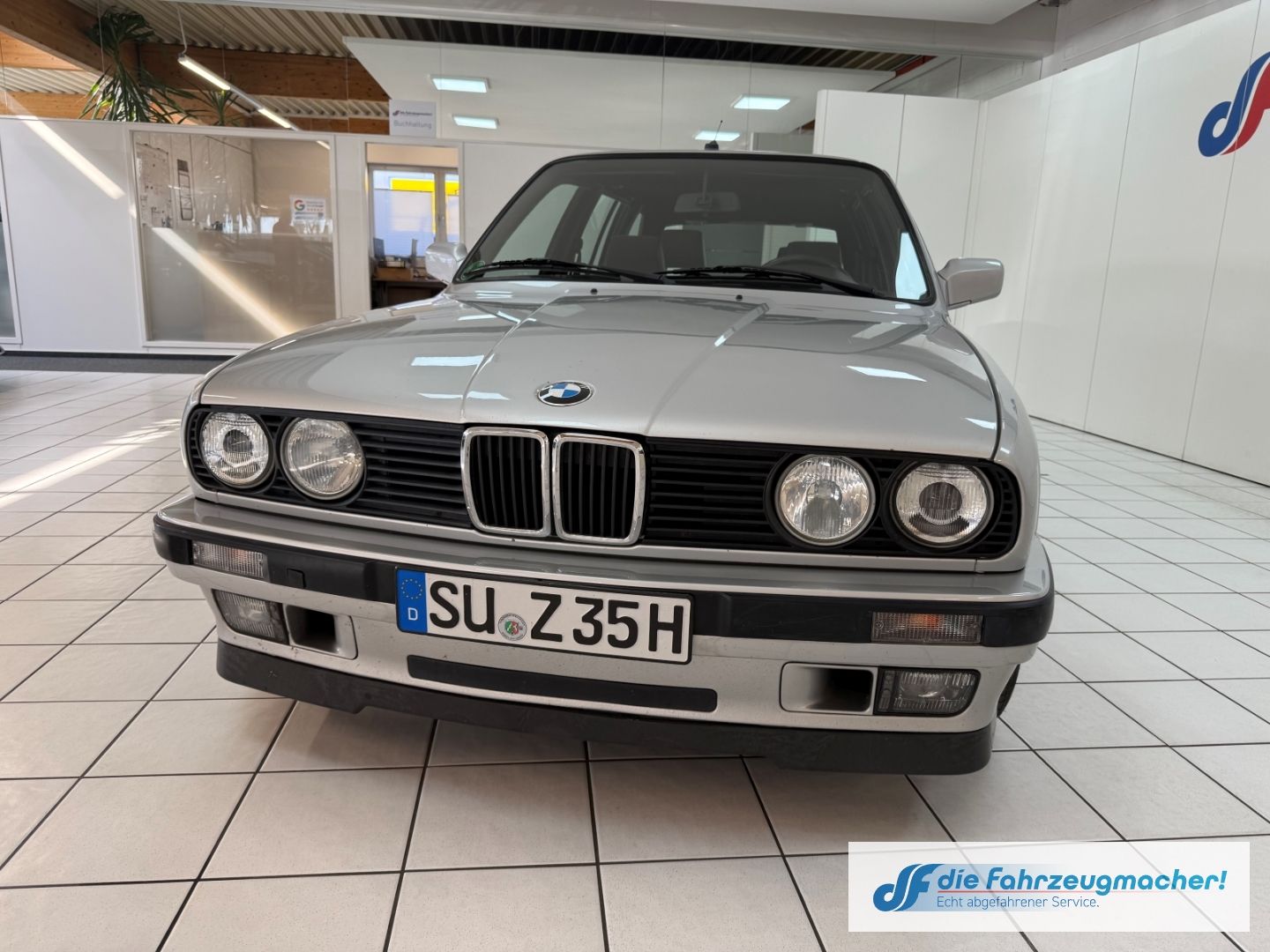 Fahrzeugabbildung BMW 318 i Touring SD NSW ABS Servo IM KUNDENAUFTRAG