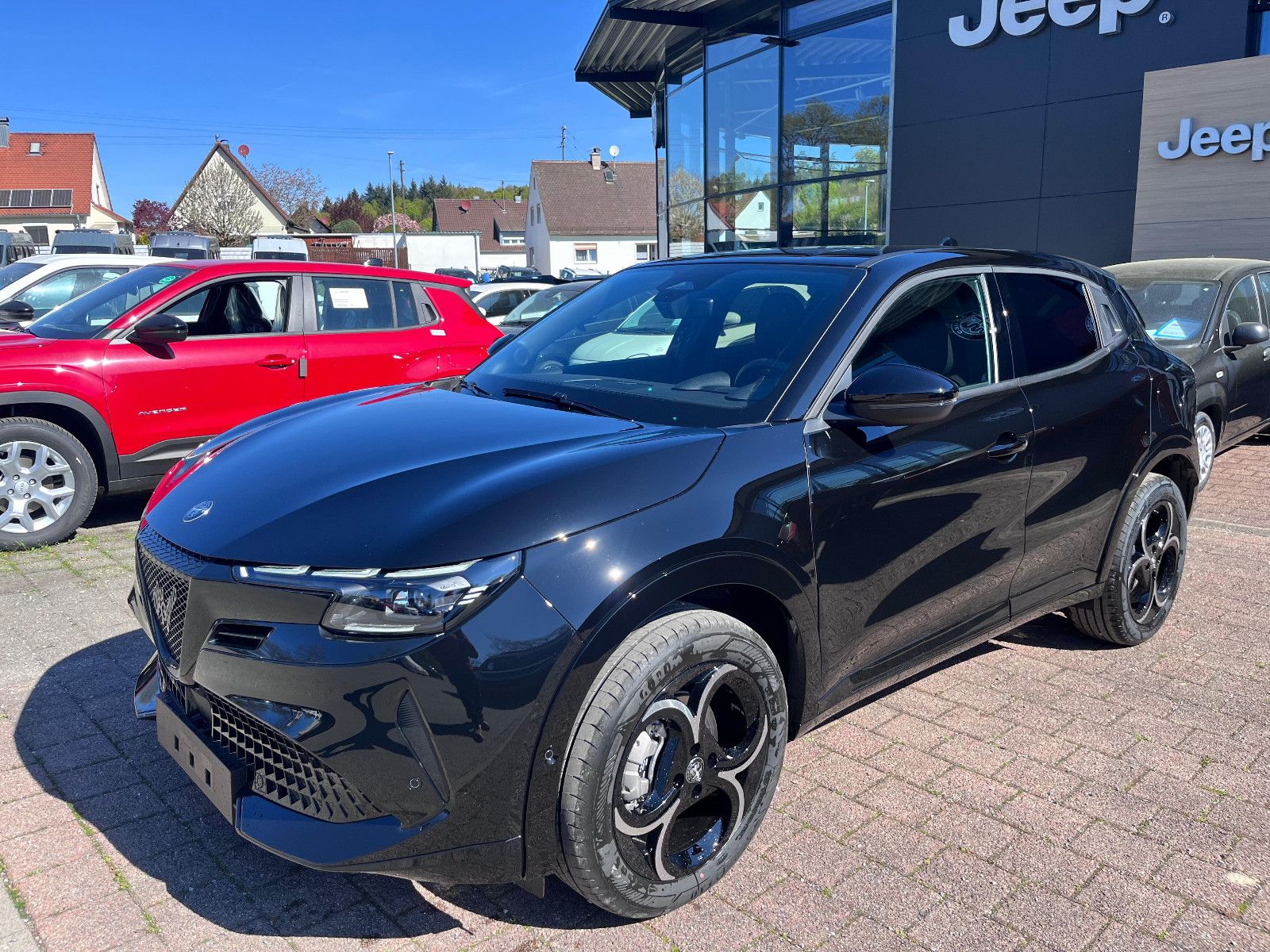 Fahrzeugabbildung Alfa Romeo Junior Ibrida 1.2 VGT 48V-Hybrid 107 kW Ti