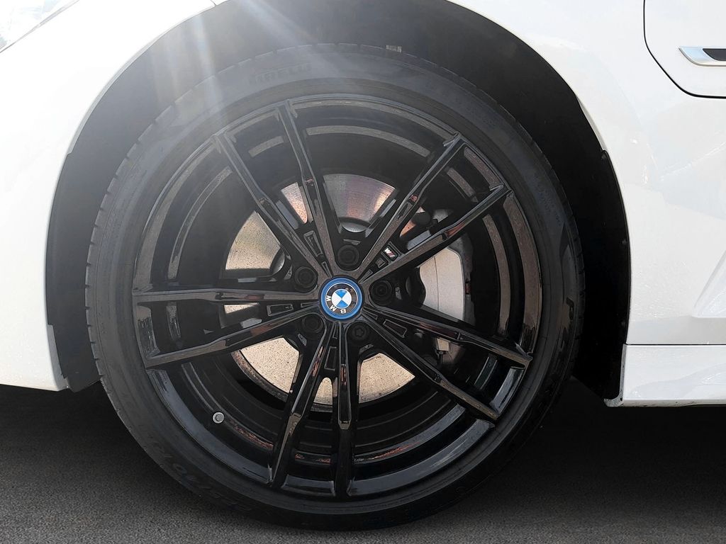 BMW 330 e M Sport Head-Up DAB AHK uvm.