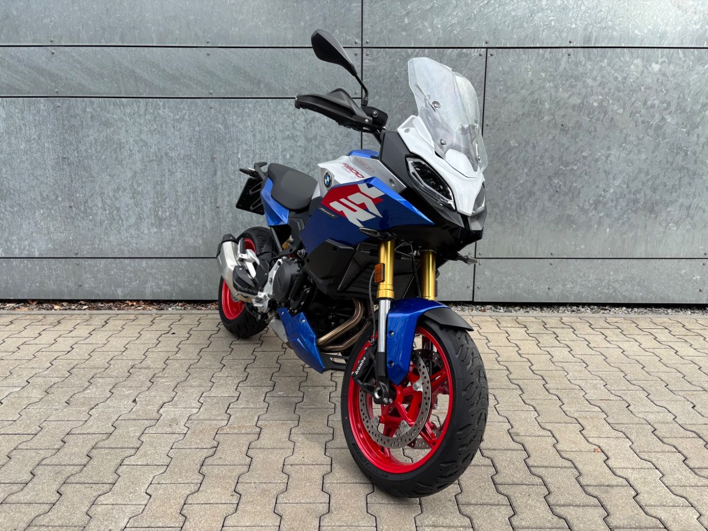 Fahrzeugabbildung BMW F 900 XR Sport 2 Pakete