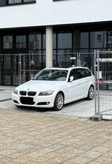 BMW 325i Touring 3.0L LCI Xenon, Navi, Pan... - BMW 325 aus 2008: Kombi