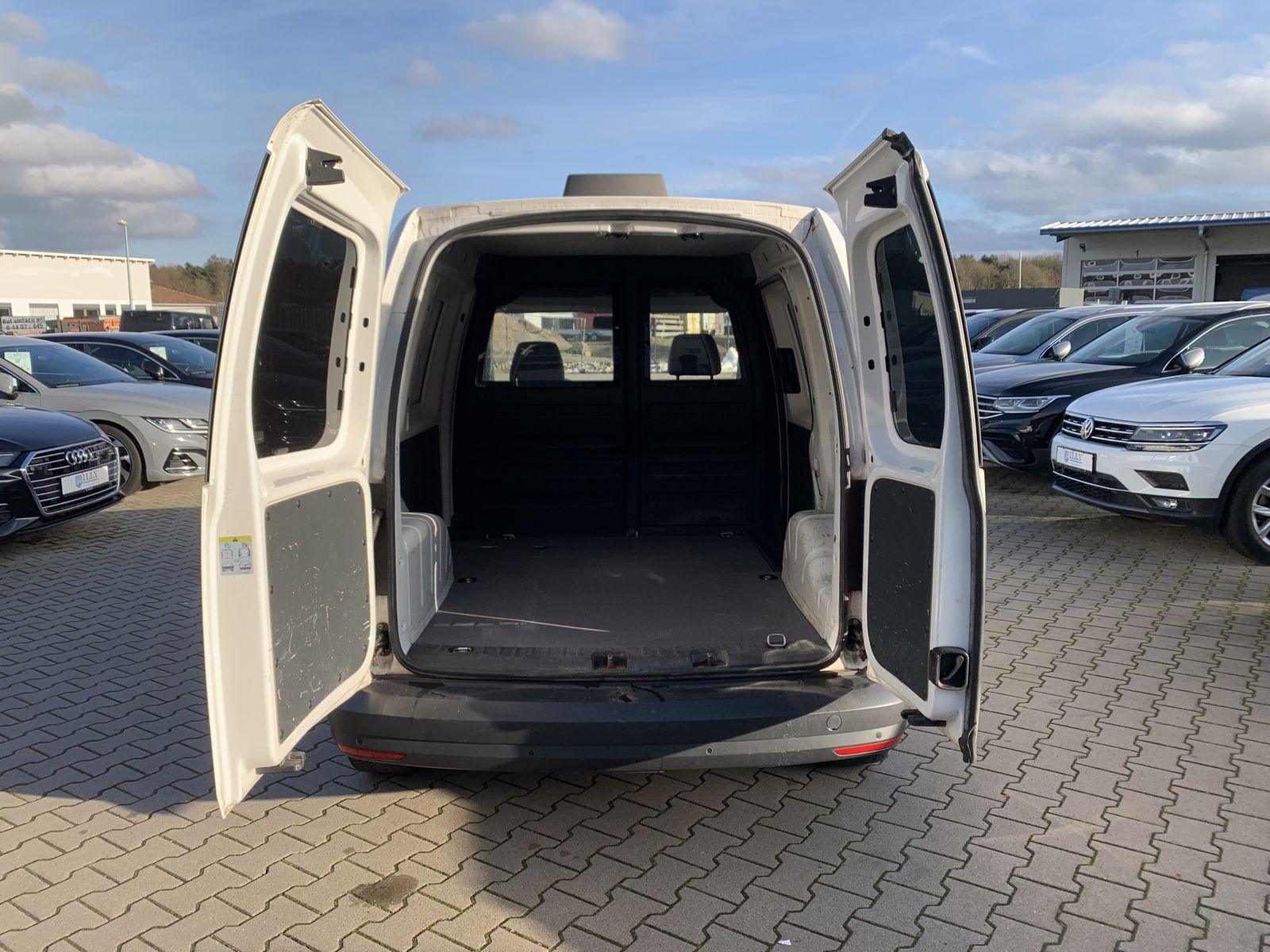 Fahrzeugabbildung Volkswagen Caddy 2.0 TDI*Kasten*BMT*Klima*ELFH*ZV*