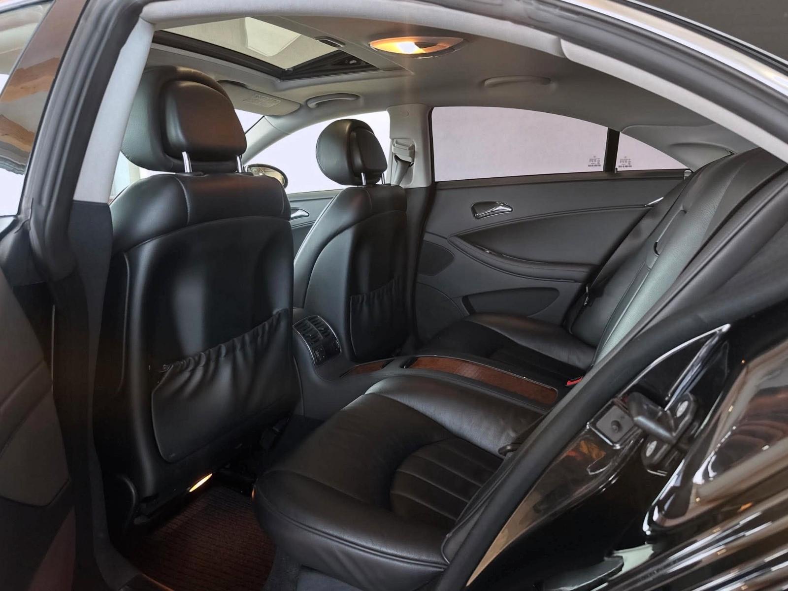 Mercedes CLS 500 5.5 V8 387 ch – Pack AMG – Toit ouvrant – Entretien Mercedes – 125 000 km