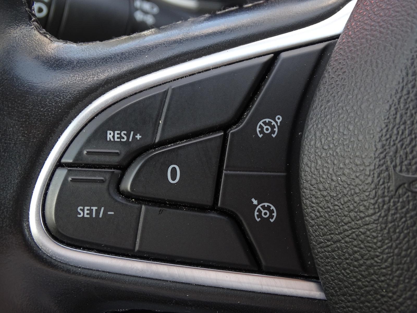 Renault Megane IV 1.3 TCe 115 Zen LED Navi Android Apple, миниатюра 18