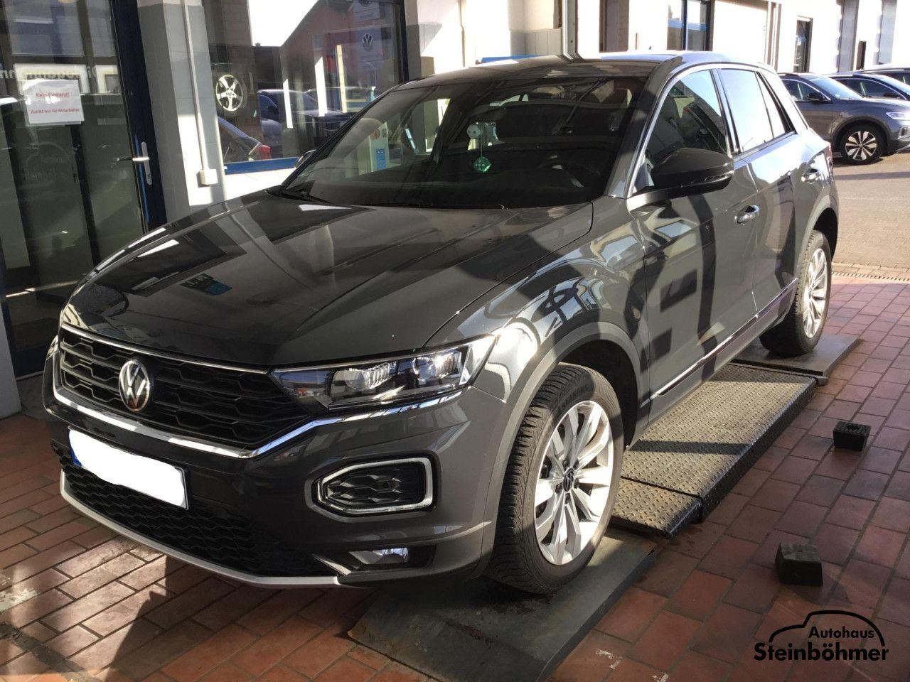 Volkswagen T-Roc Sport 1.5TSI DSG LED NAV AHK AID ACC SHZ