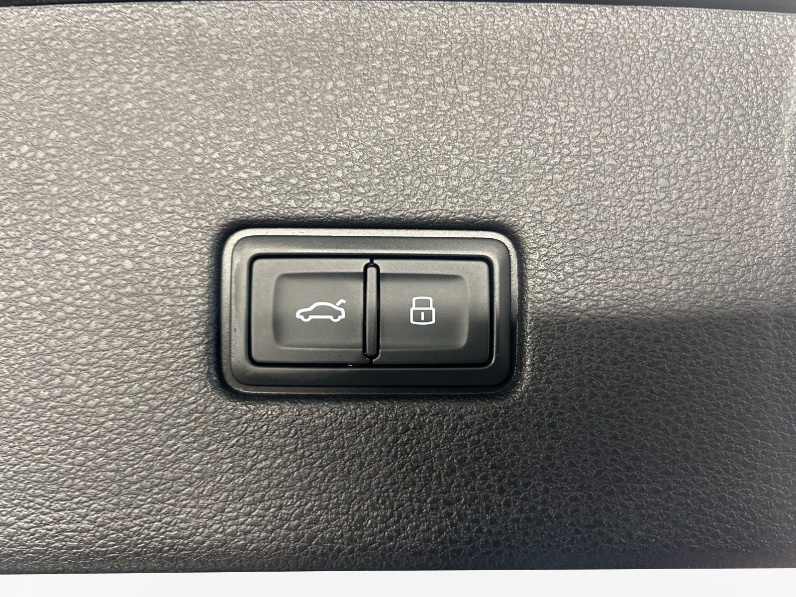 Audi SQ8 - Bild 12