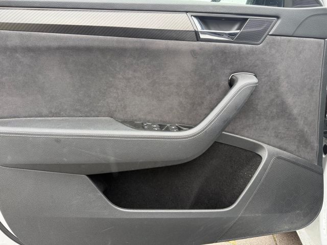 Superb Combi Sportline iV 1.4 TSI Hybrid AHK El.