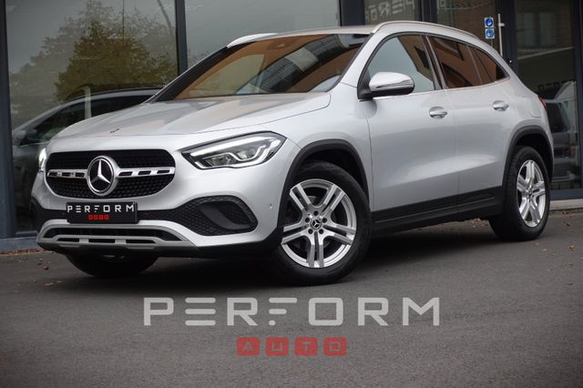 Mercedes-Benz GLA 200i *AUTOMATIC*CAM*FULL SERVICE*+ 1Y WRNTY