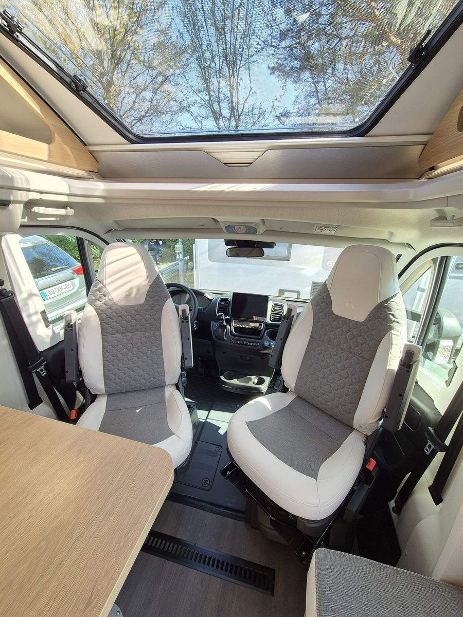 Fahrzeugabbildung Adria Matrix 670 SL 60Y Markise,Combi6E,MACHplus