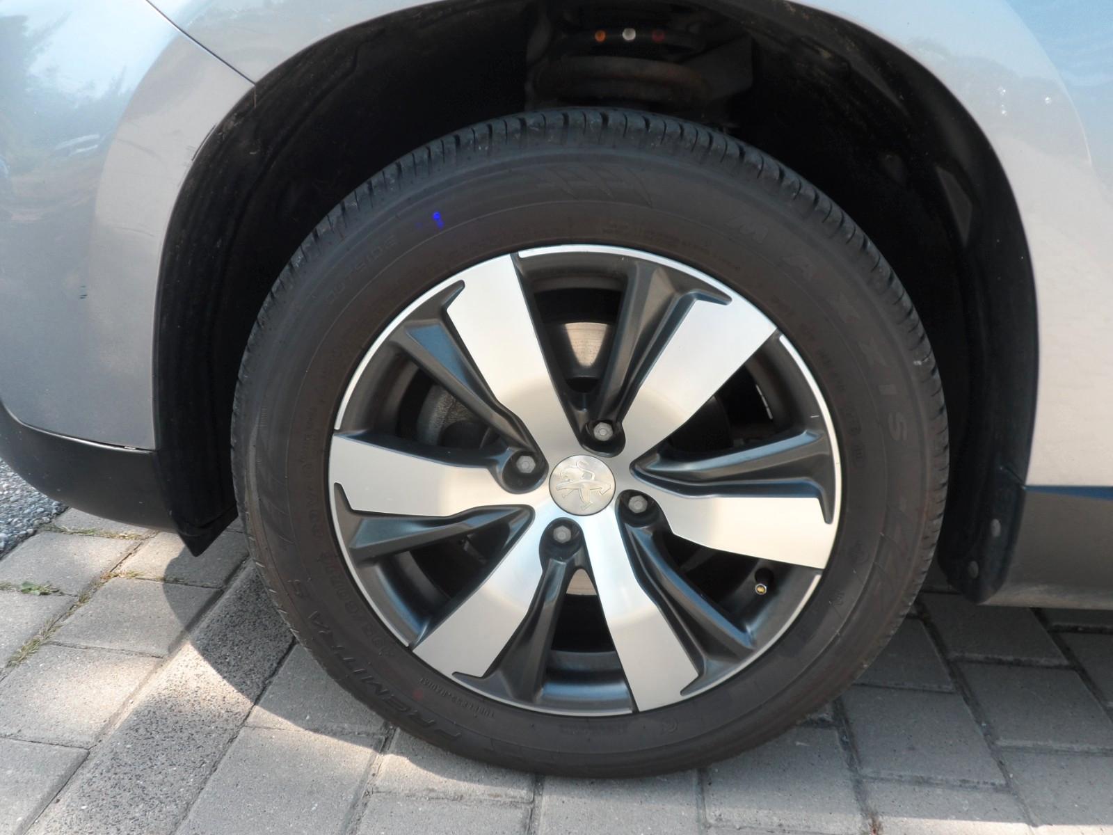 Peugeot 2008 Business-Line 1.Hand/TÜV & Service NEU