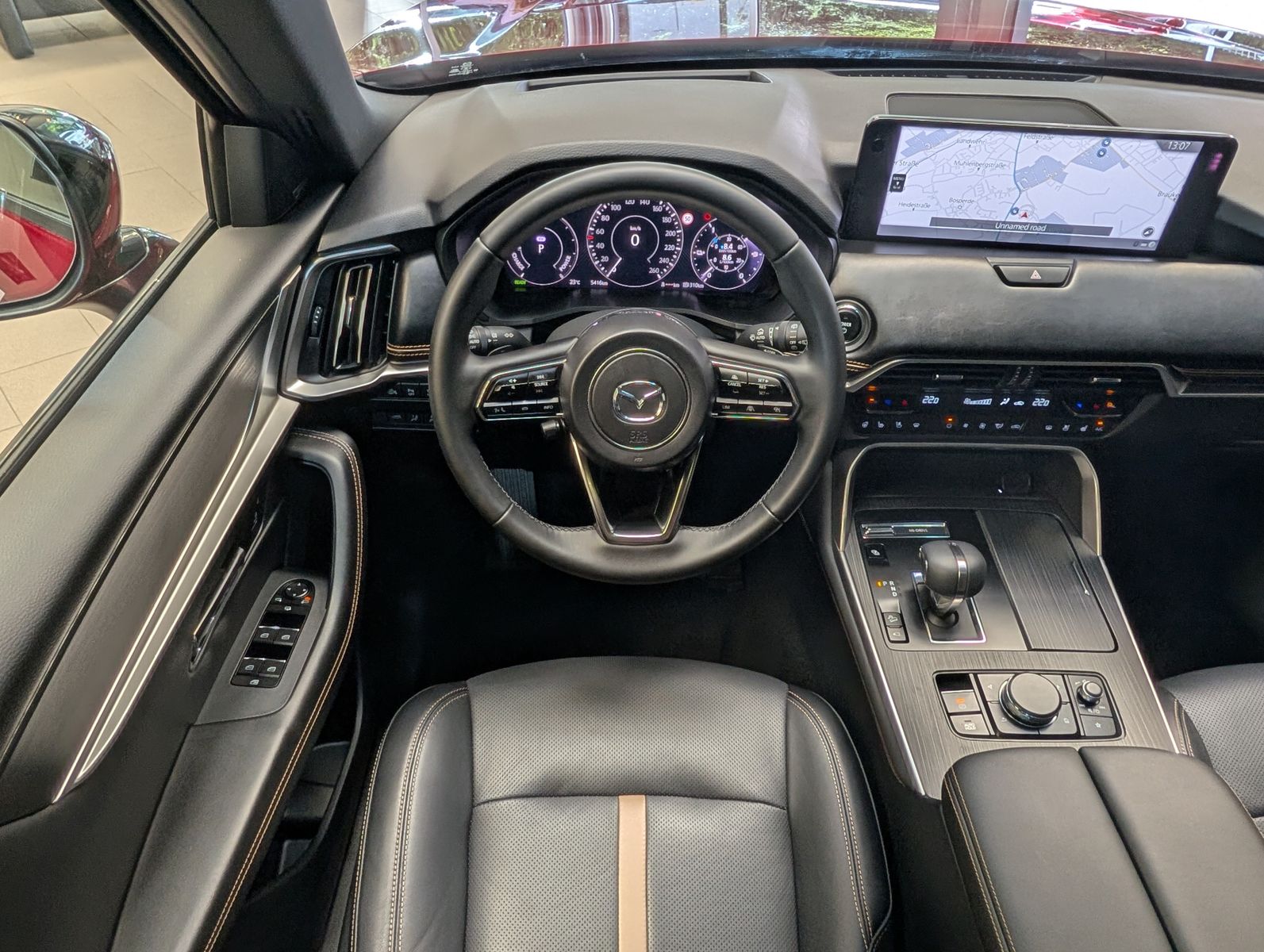Fahrzeugabbildung Mazda CX-60 2.5L e-SKYACTIV PHEV 327 Homura+ Pano Bose