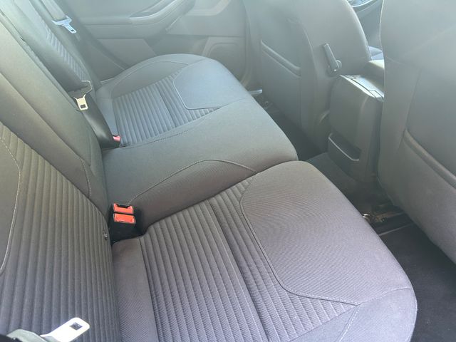 Fahrzeugabbildung Ford Focus 1.5 Autom.Titanium+Navi+Parkpilot+BT+SHZ+