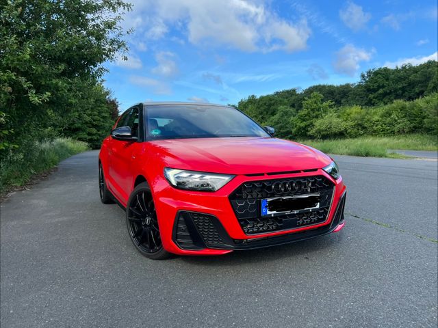 AUDI A1 40 TFSI S-Line S-tronic Sportback