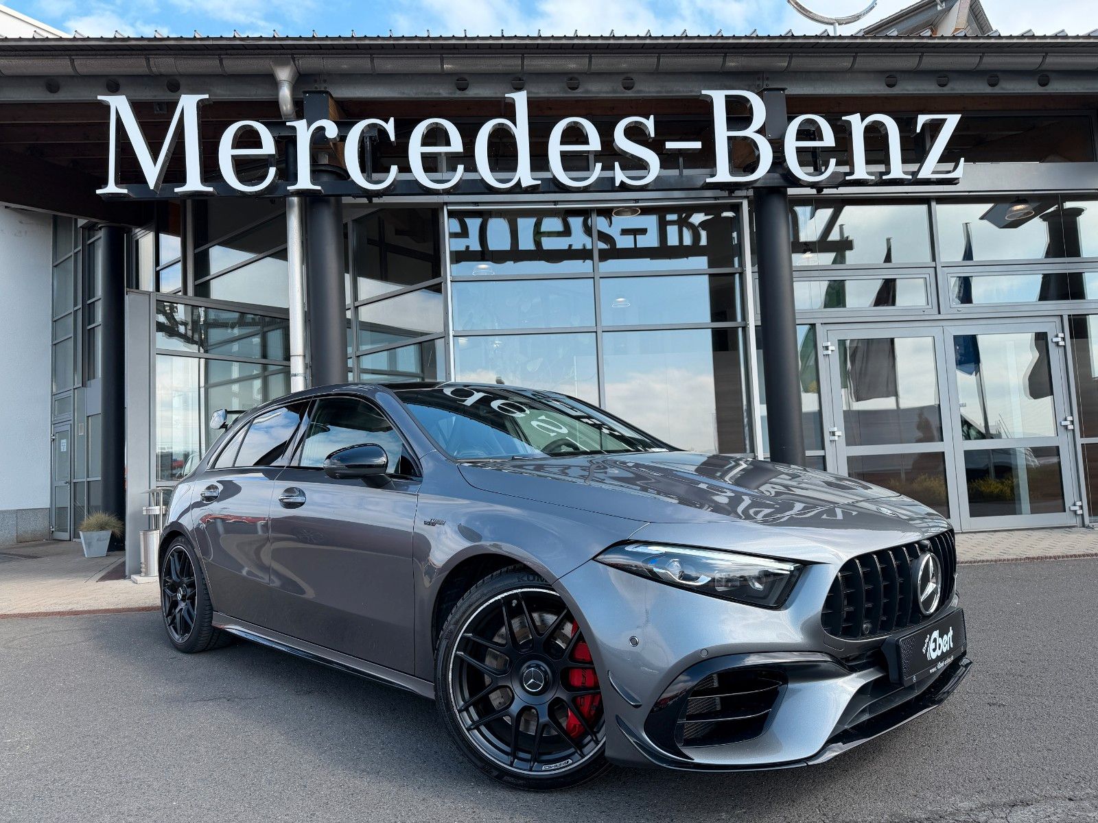 Fahrzeugabbildung Mercedes-Benz A 45 S AMG 4M AERO+PERFSITZE+BURM+PANO+360°+MBEA