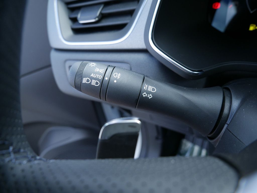 Fahrzeugabbildung Renault Captur Techno Mild Hybrid TCe 160 EDC
