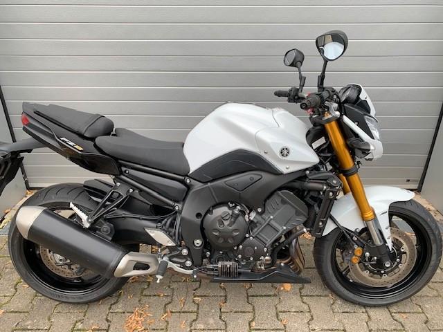 Yamaha FZ8