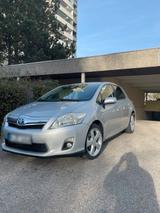 Toyota Auris hybrid - Toyota Auris Gebrauchtwagen in München
