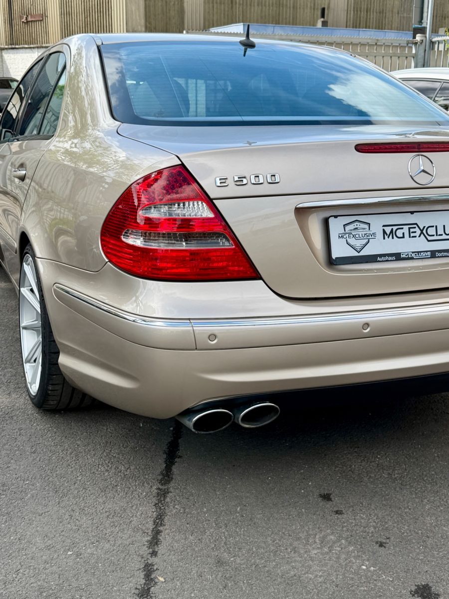 Fahrzeugabbildung Mercedes-Benz E 500 AMG Paket ab Werk Designo