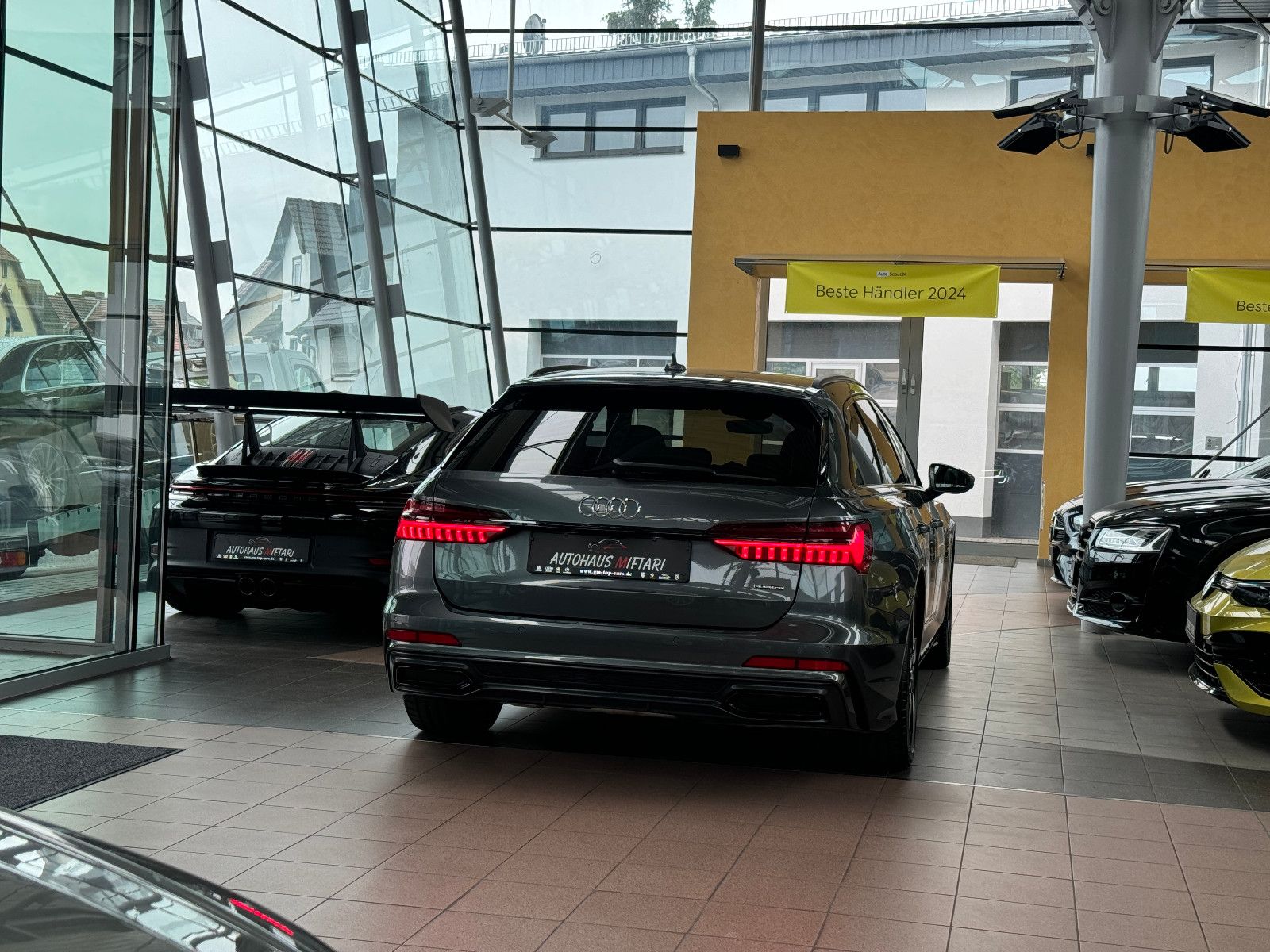 Audi A6 Avant 45 TDI quattro 2x S line Matrix 360° 20 foto 4