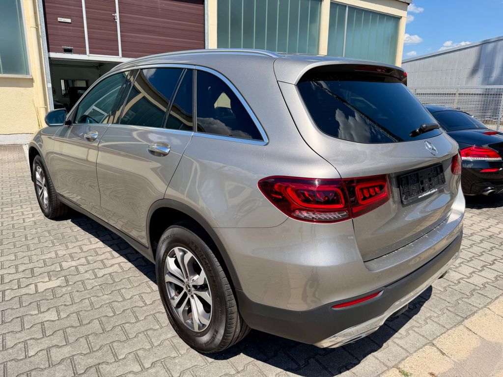 Image of Mercedes-Benz GLC 220