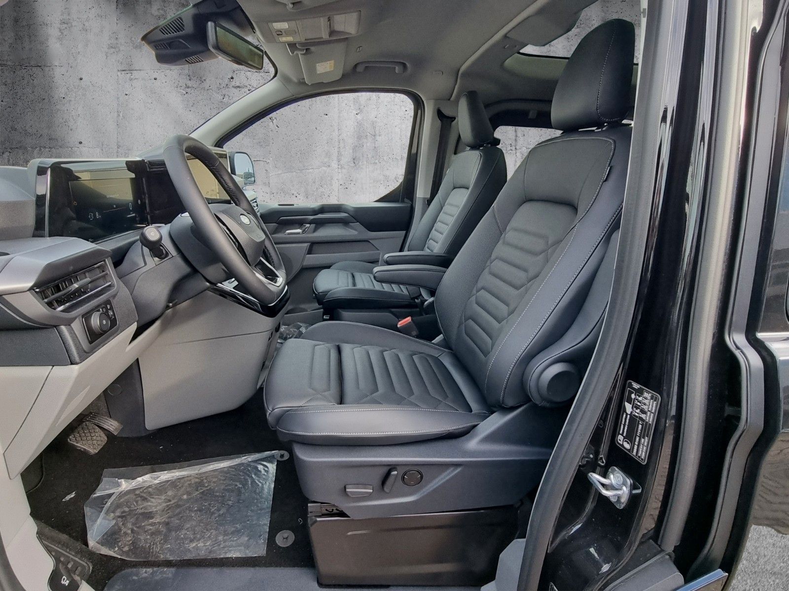 Fahrzeugabbildung Ford Tourneo Custom Bus 320 L2 Tourneo Titanium X AWD