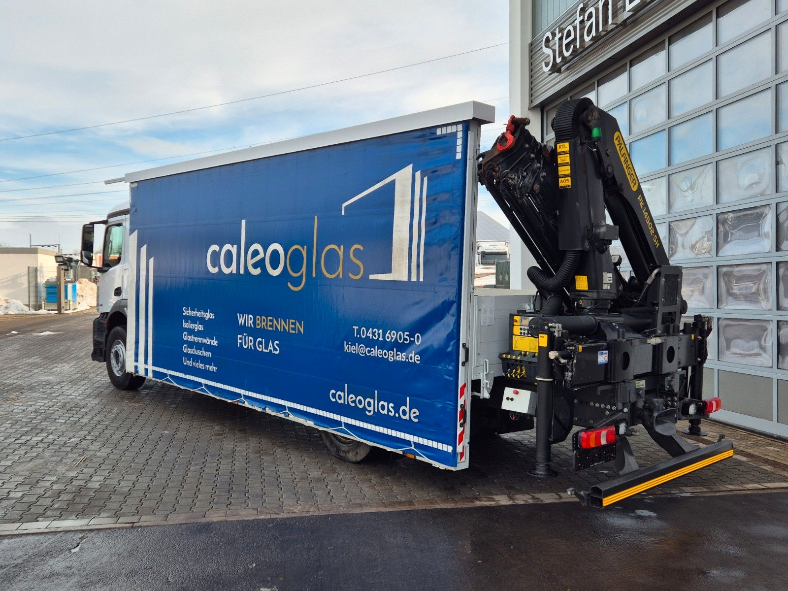 Fahrzeugabbildung Mercedes-Benz Actros 1832 L Glaswand Palfinger PK 14502 Funk