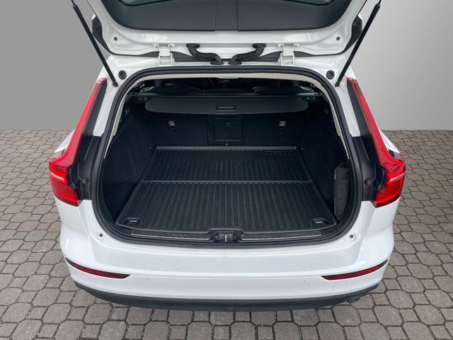Volvo V60 Kombi Momentum Core*Buisness*CarPlay*1.Hand*