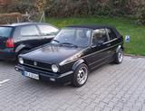 Volkswagen Golf 1 Cabrio Oldtimer - Volkswagen Golf Oldtimer mit Benzin-Antrieb: Cabrio