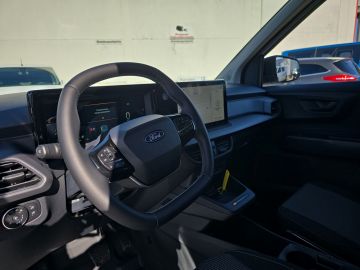 Bild 11 Ford Transit Courier BEV Trend Apple CarPlay Android