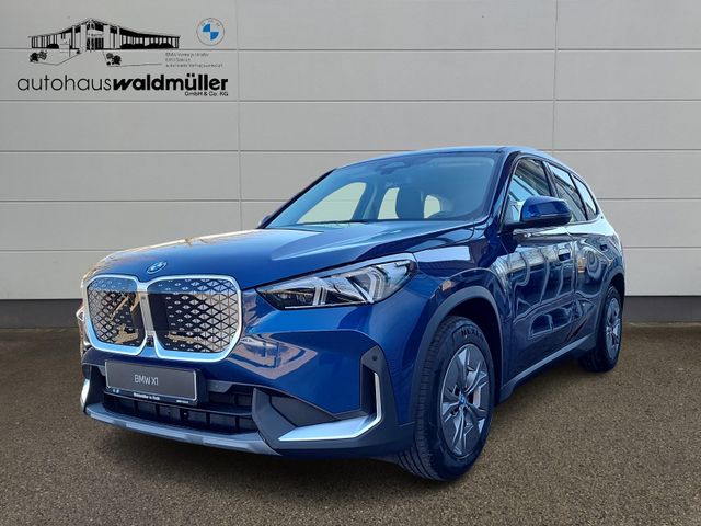 BMW iX1 eDrive20  Head-Up HK HiFi DAB LED RFK Shz